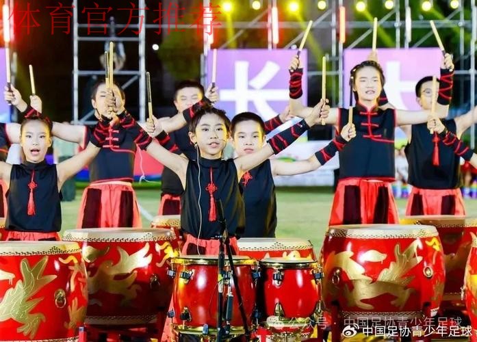 第25届“贝贝杯”开赛,足球少年逐梦张家港 第25届“贝贝杯”开赛,足球少年逐梦张家港