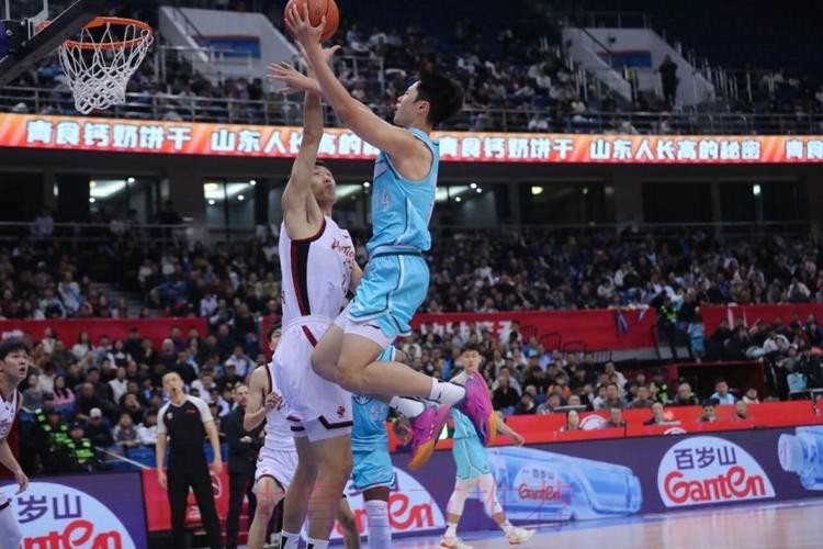 常规赛1月17日:青岛崂山啤酒VS浙江稠州金租 纪卓集锦 常规赛1月17日:青岛崂山啤酒VS浙江稠州金租 纪卓集锦